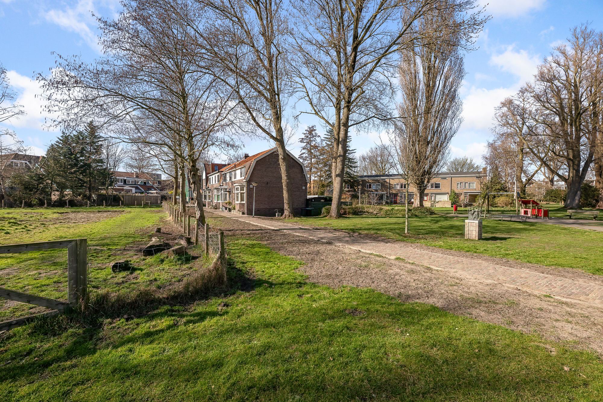 Photo 30 of Smaal 13