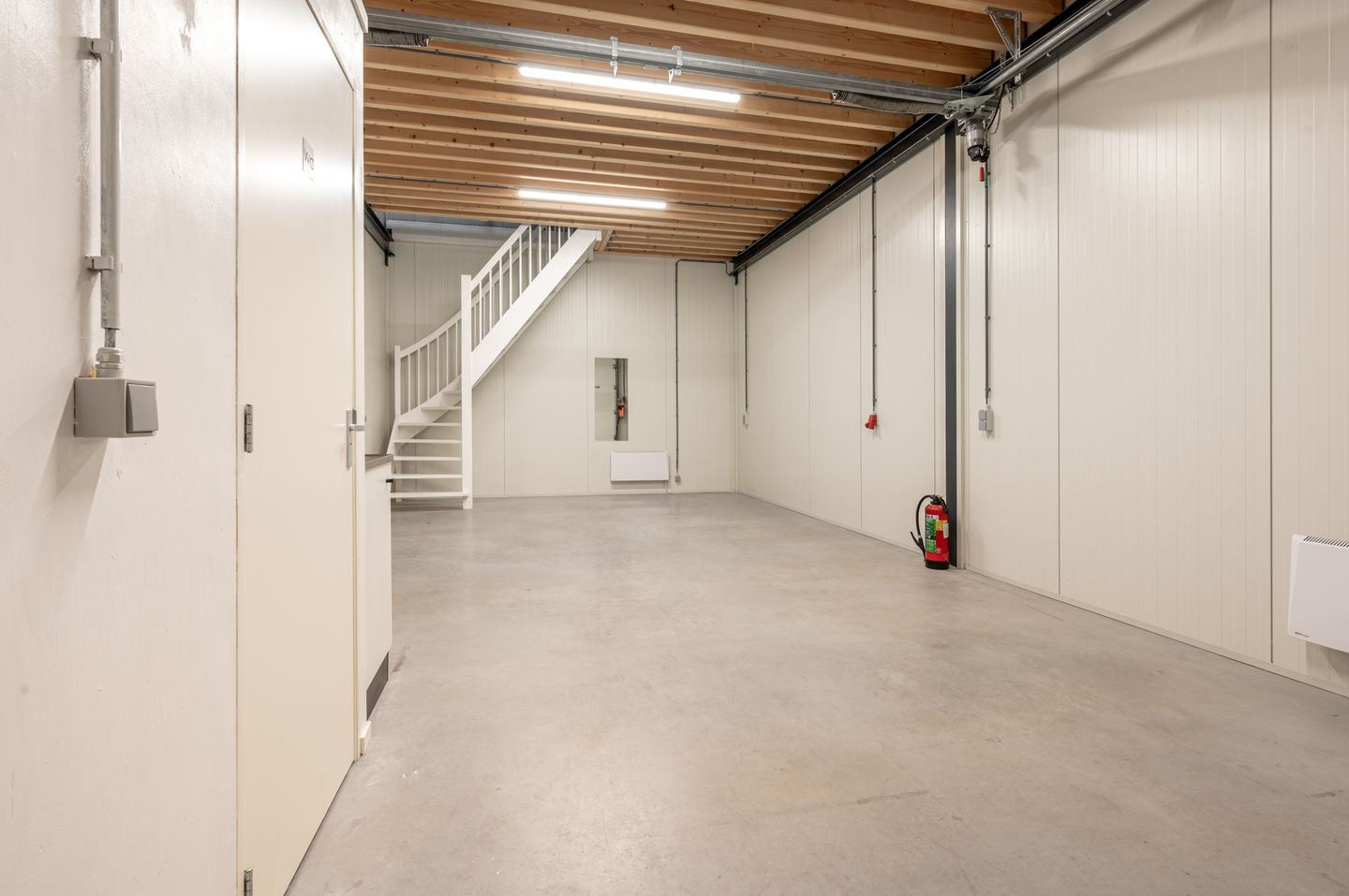 View photo 4 of Zeilweg 32-U5