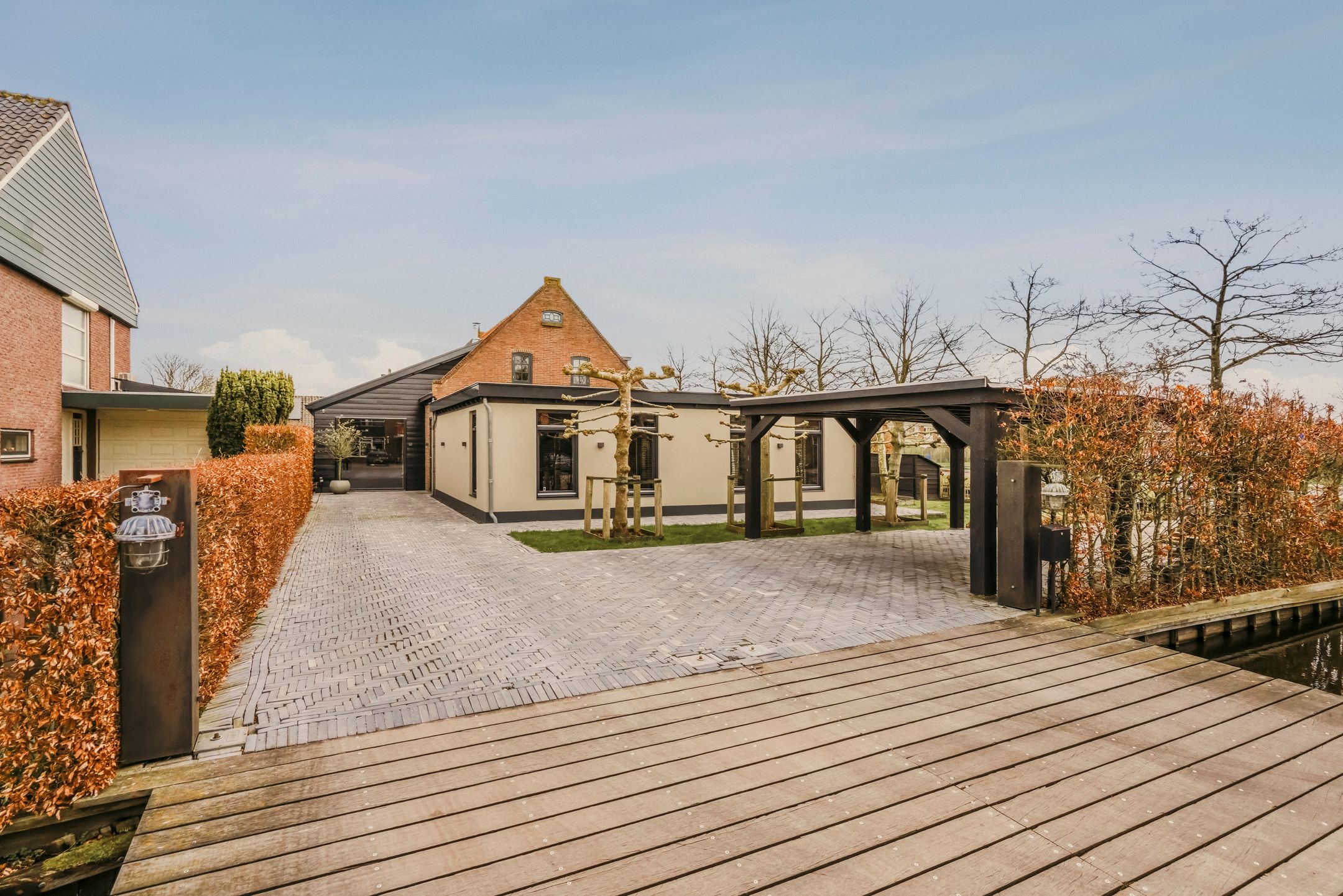 Monumental Waterfront Warehouse Residence in Landsmeer — 72