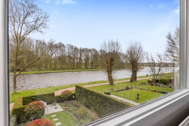 Foto 2 van Hoornbloem 11