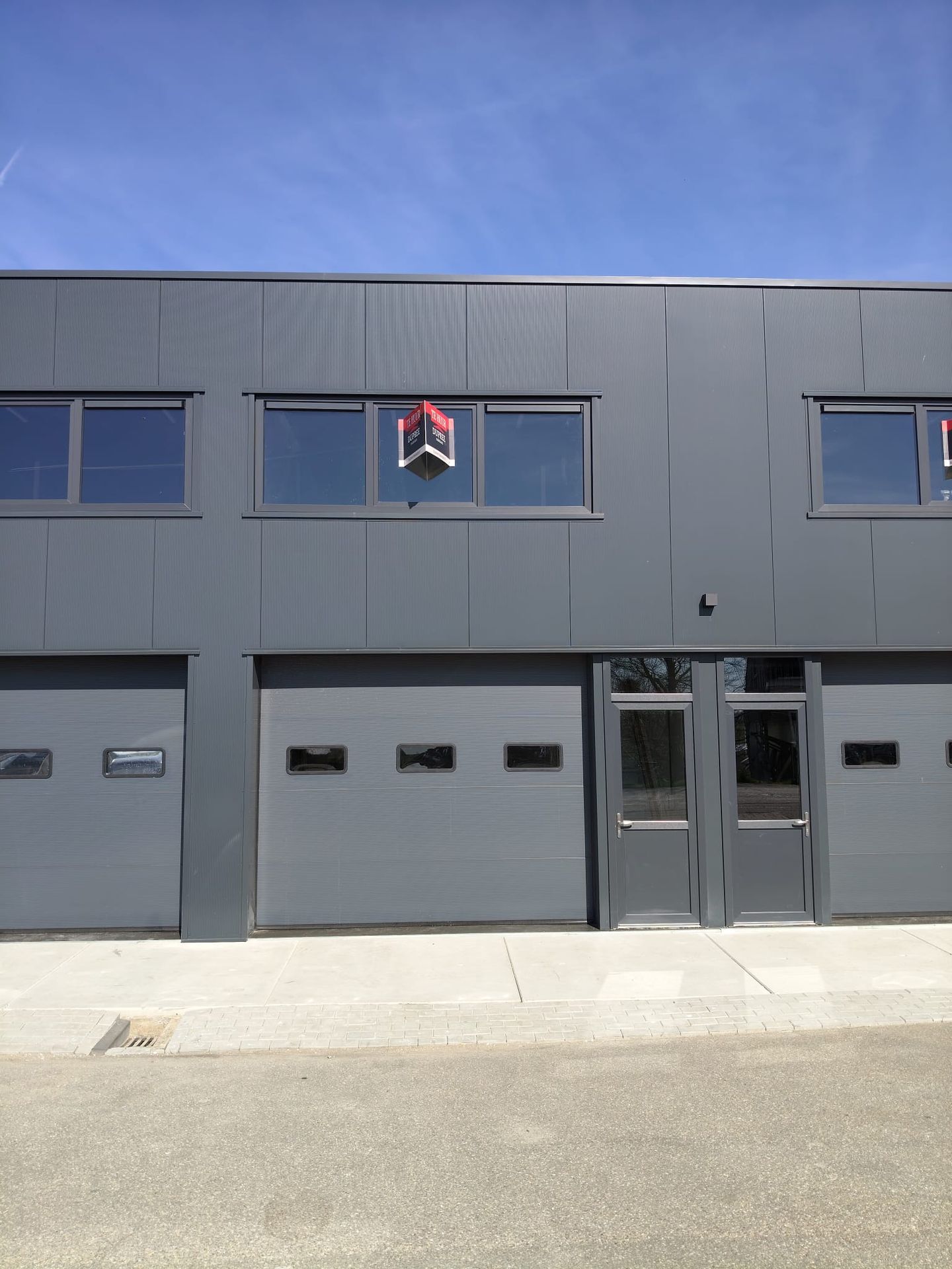 View photo 1 of Middelblok 210-b