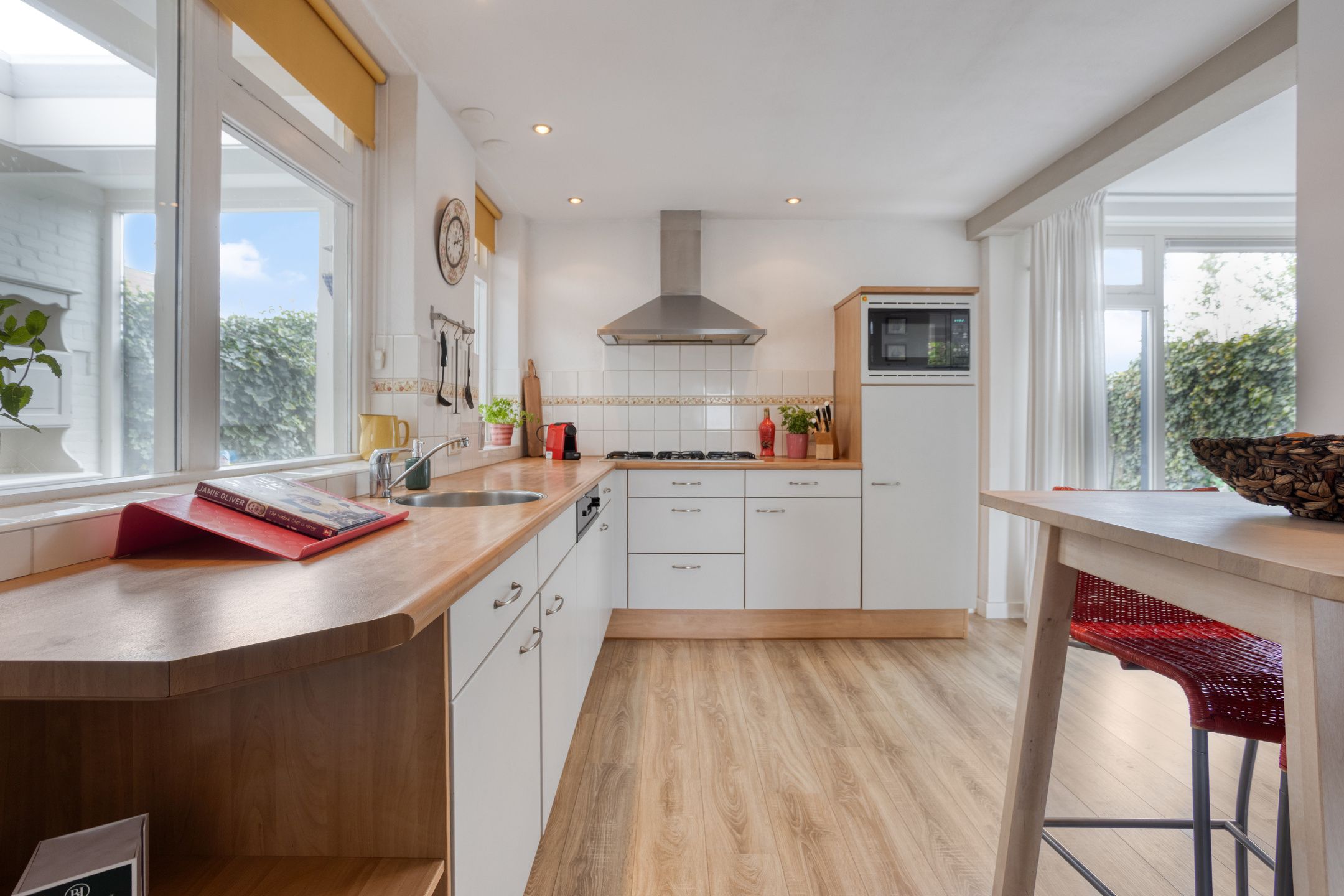 Foto 9 van Emmastraat 12