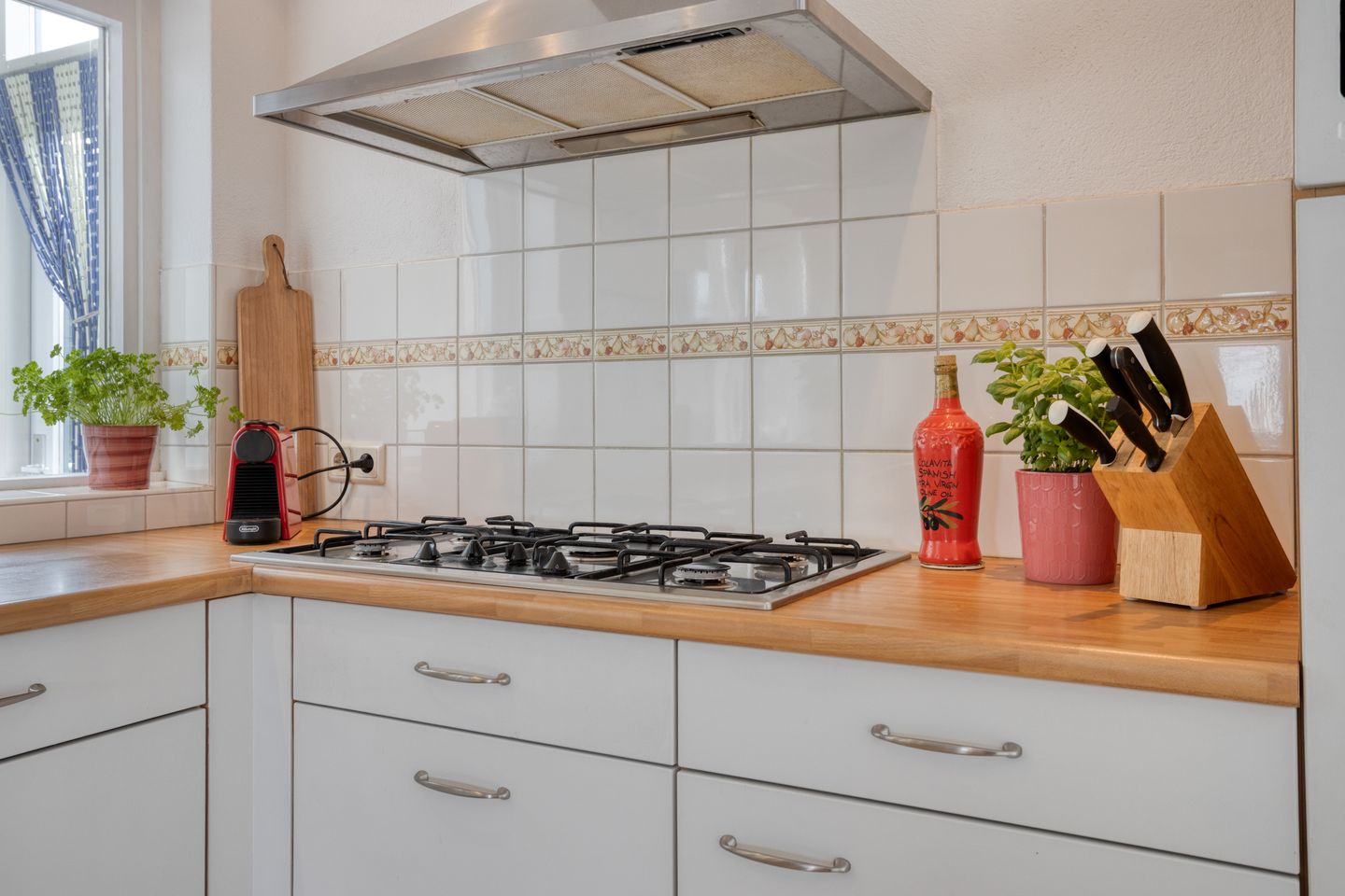 Foto 10 van Emmastraat 12