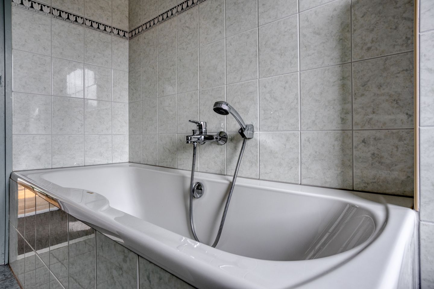 Foto 19 van Emmastraat 12