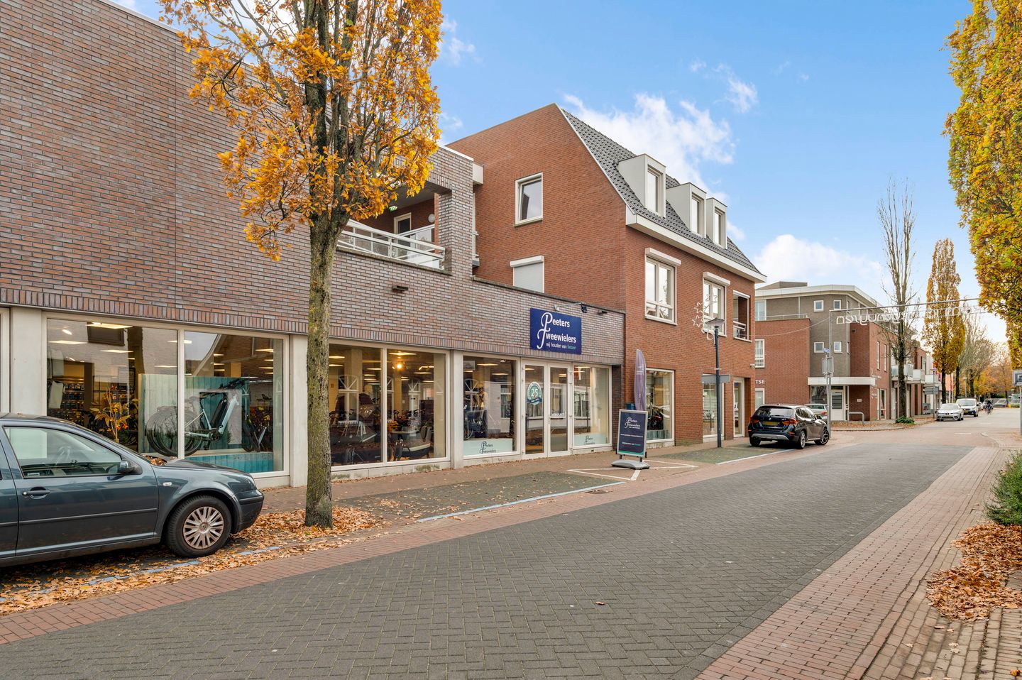 View photo 2 of Stationsstraat 15