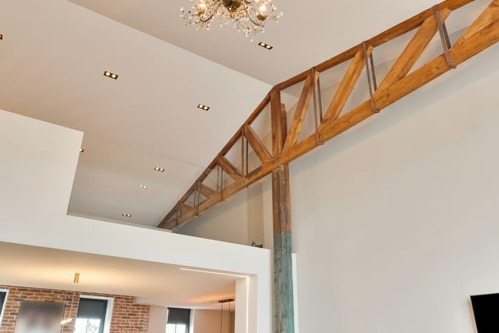 Vrijstaande woning te koop: Westdijk 46, Heinenoord