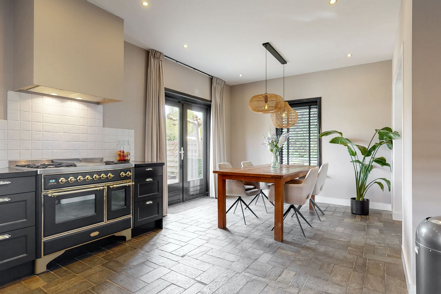 Foto 14 van Meester van Rennesweg 29