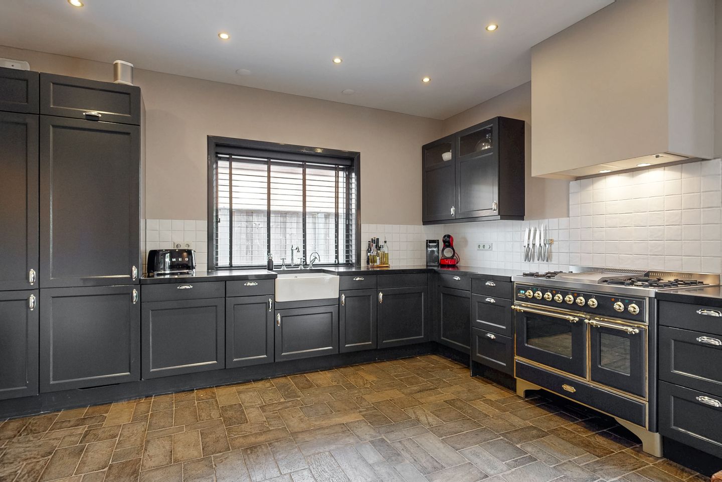 Foto 10 van Meester van Rennesweg 29