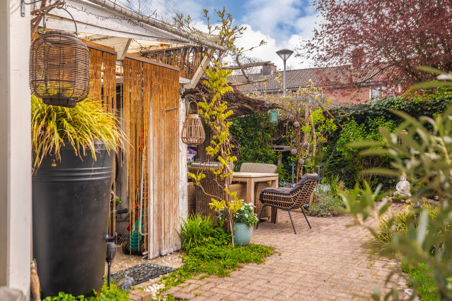 Foto 25 van Van Nispenstraat 11