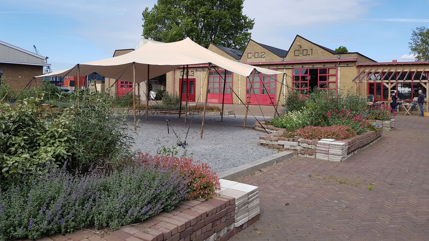 View photo 1 of Oudeweg 91-95