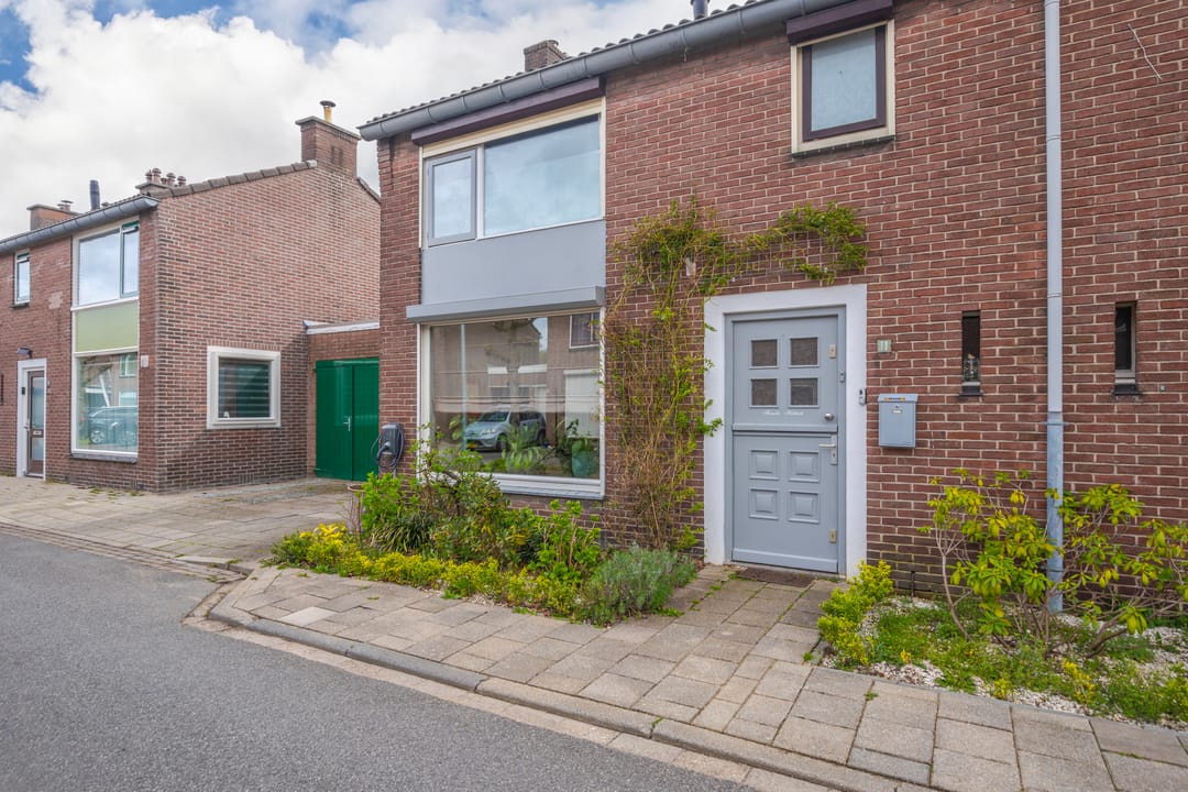 Foto 8 van Van Nispenstraat 11