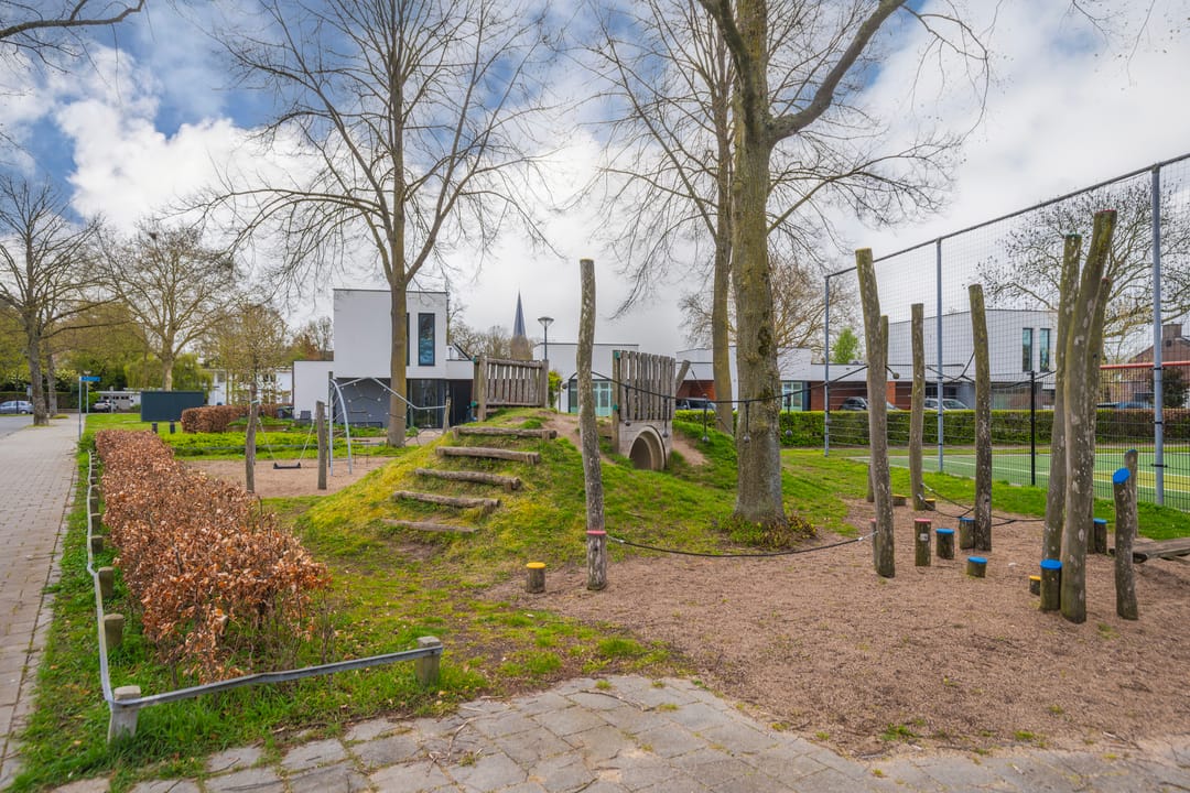 Foto 46 van Van Nispenstraat 11