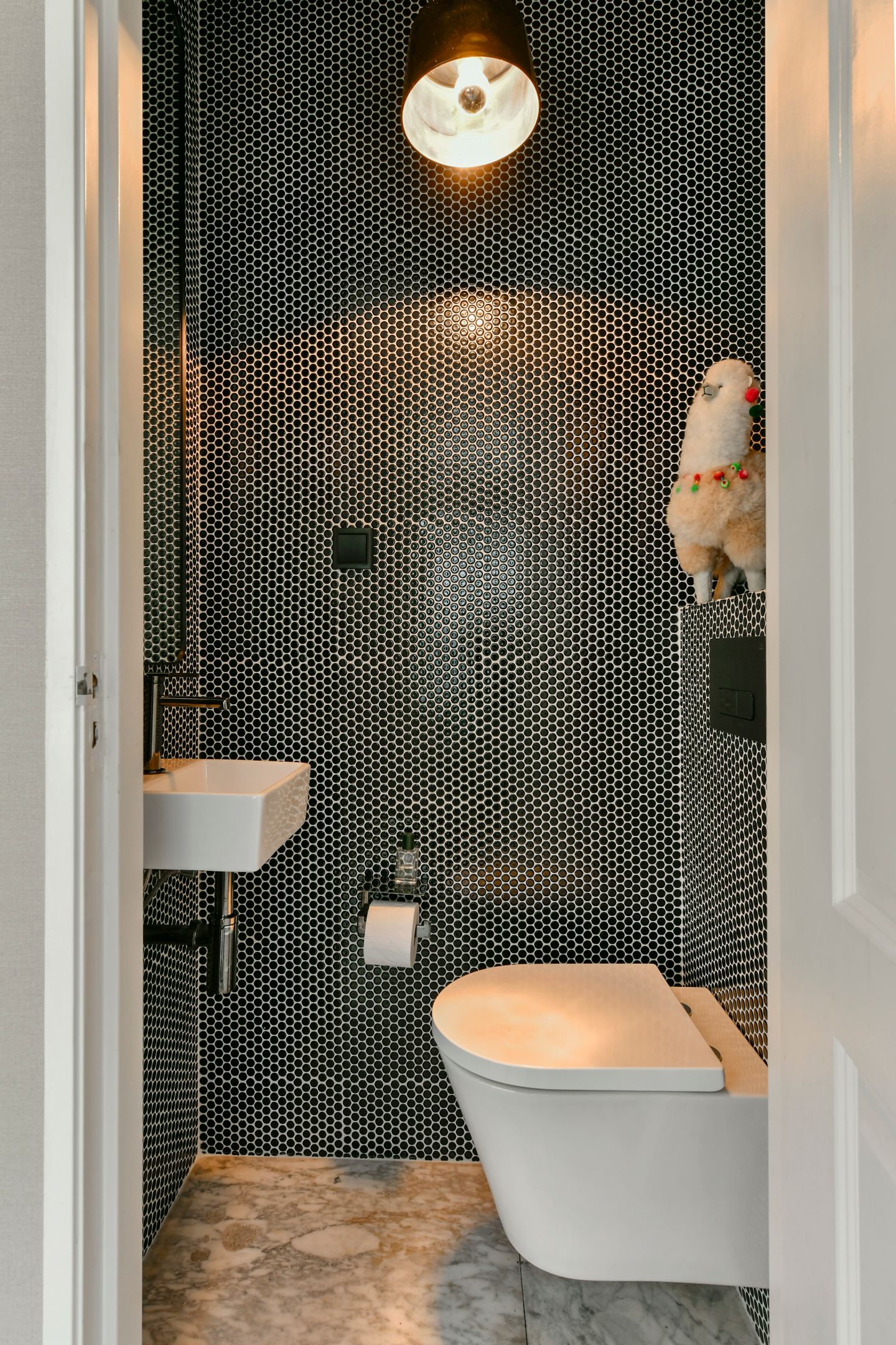 Foto 29 van Lange Leidsedwarsstraat 137-A