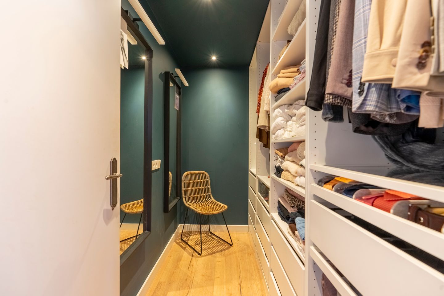 Foto 25 van Brouwerstraat 152