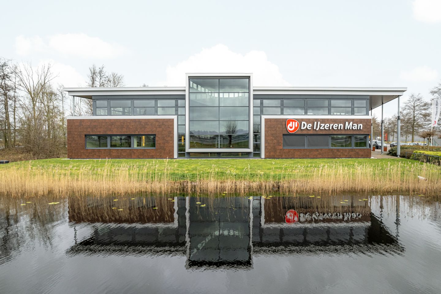 Bekijk foto 1 van Brandemeer 8