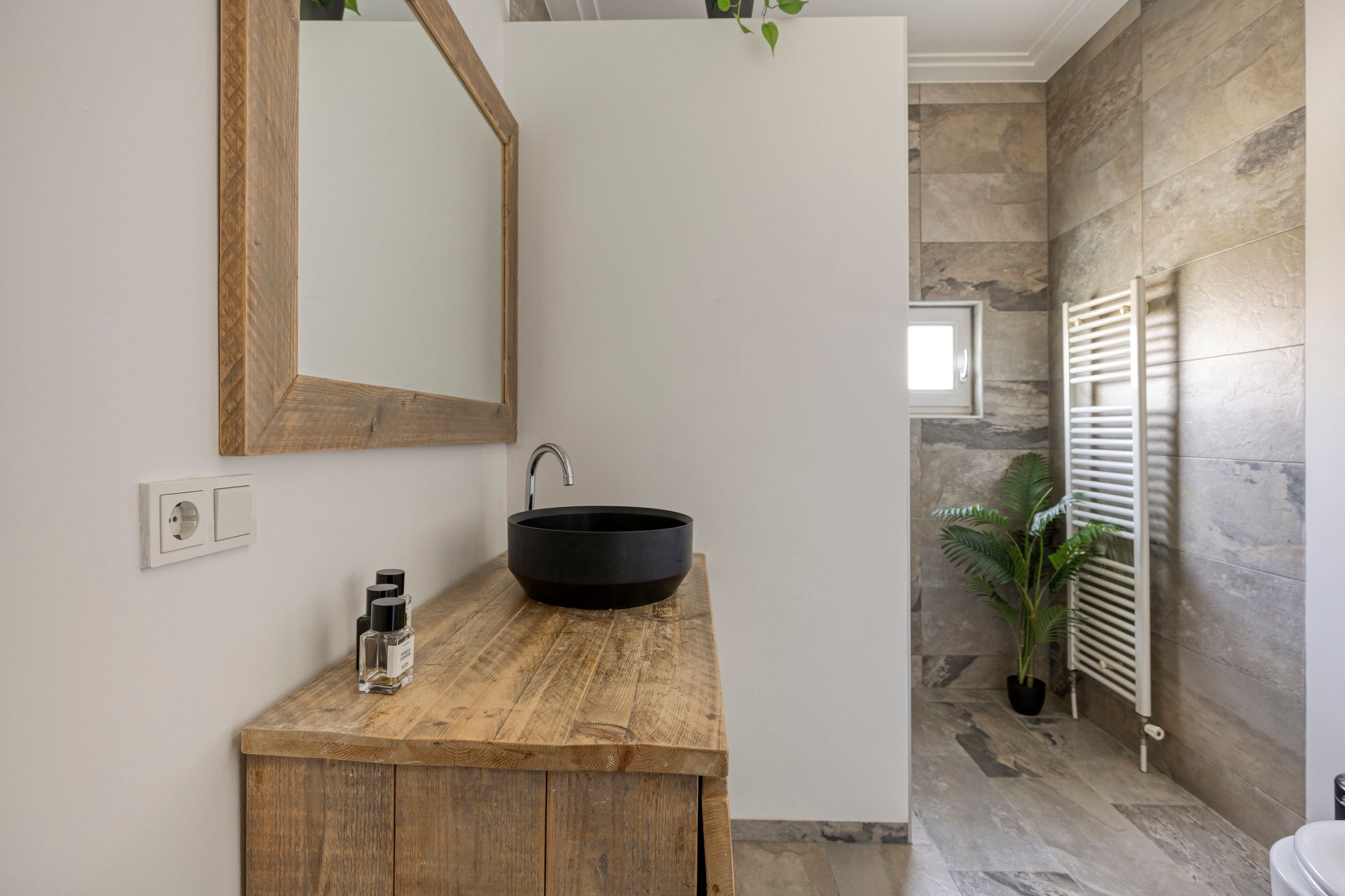 Photo 24 of Twijnstraat 13