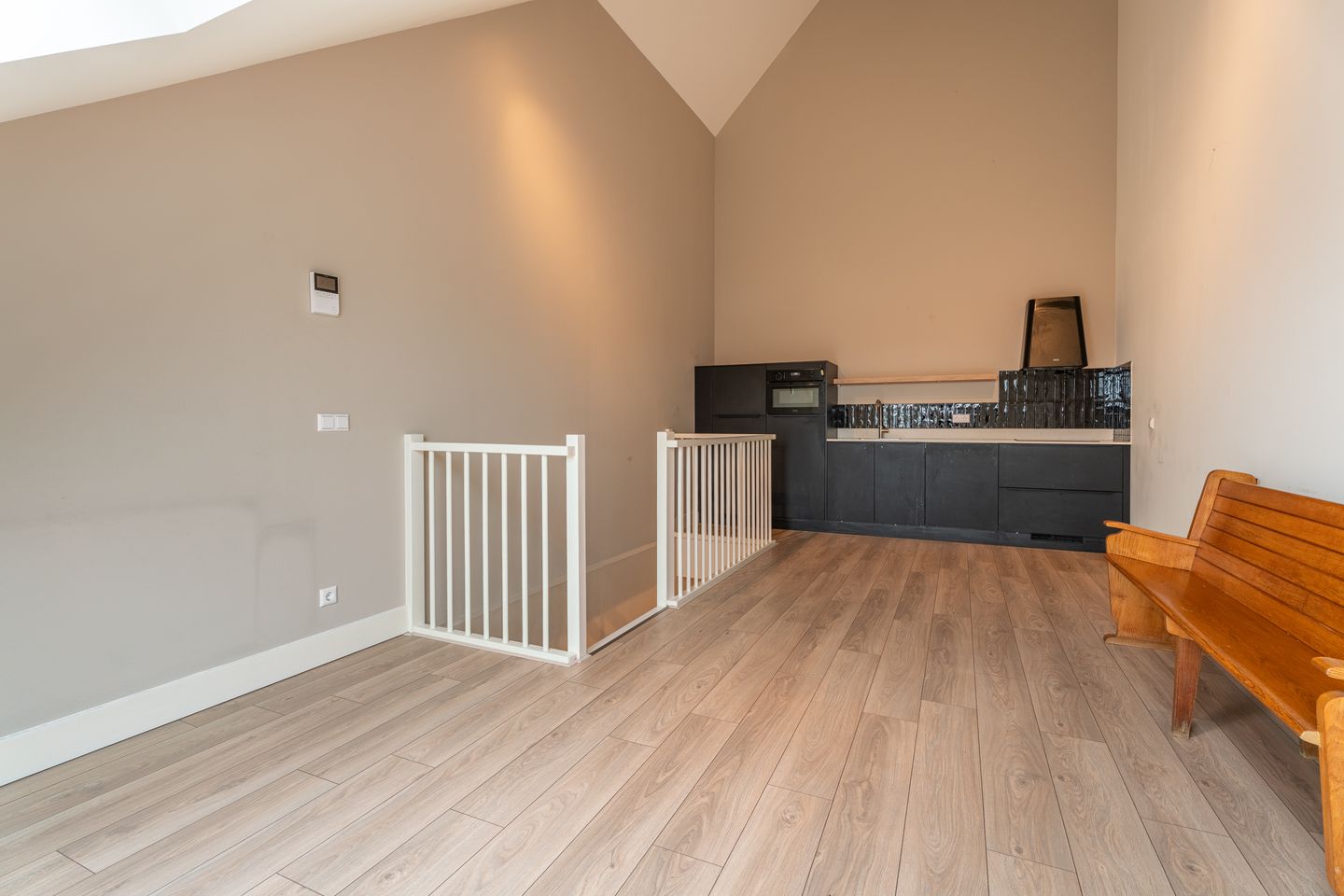 Foto 10 van Burgemeester Hermansstraat 40-H