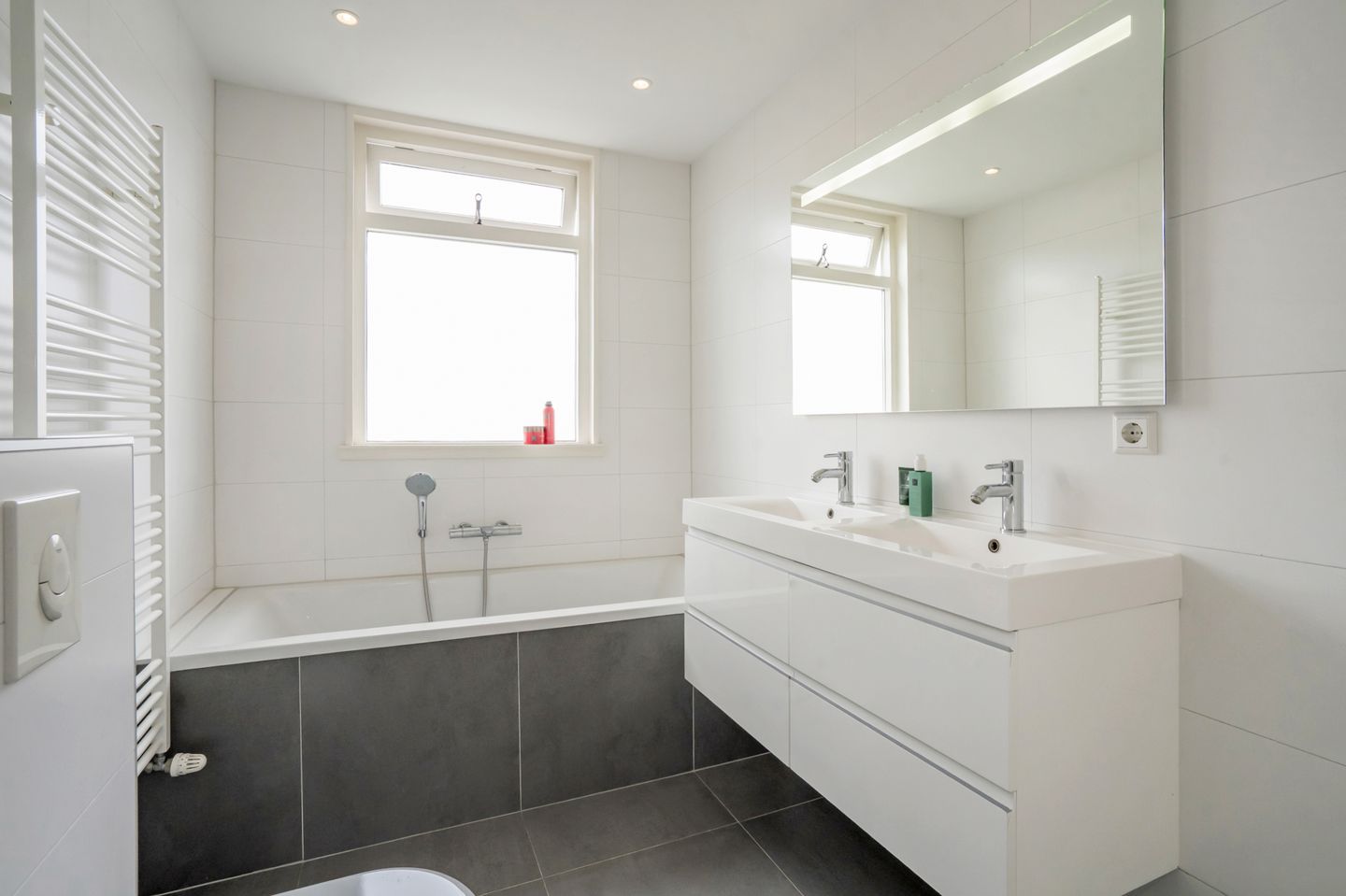 Photo 35 of Laan van Rustenburg 12