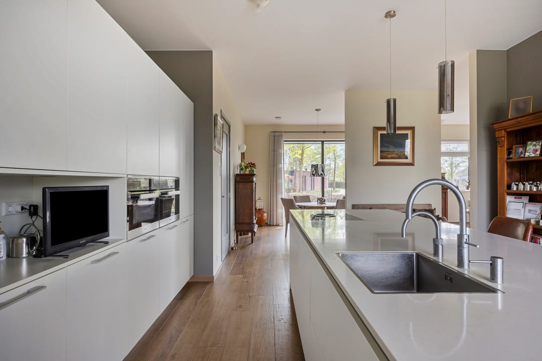 Photo 28 of Jan de Vriesstraat 6-C