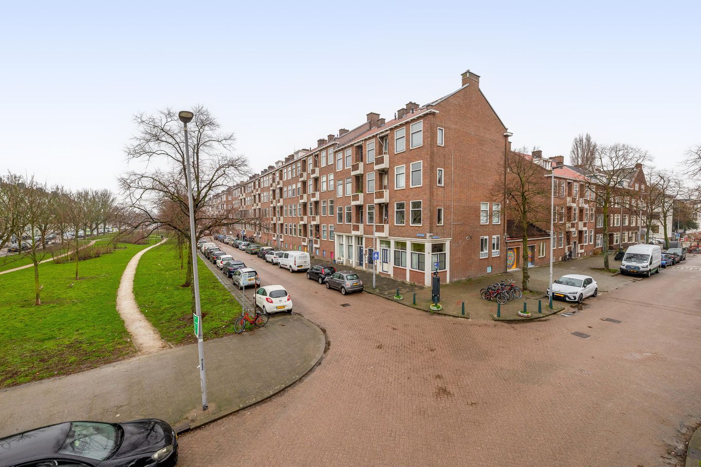 Photo 4 of Hogenbanweg 118-C