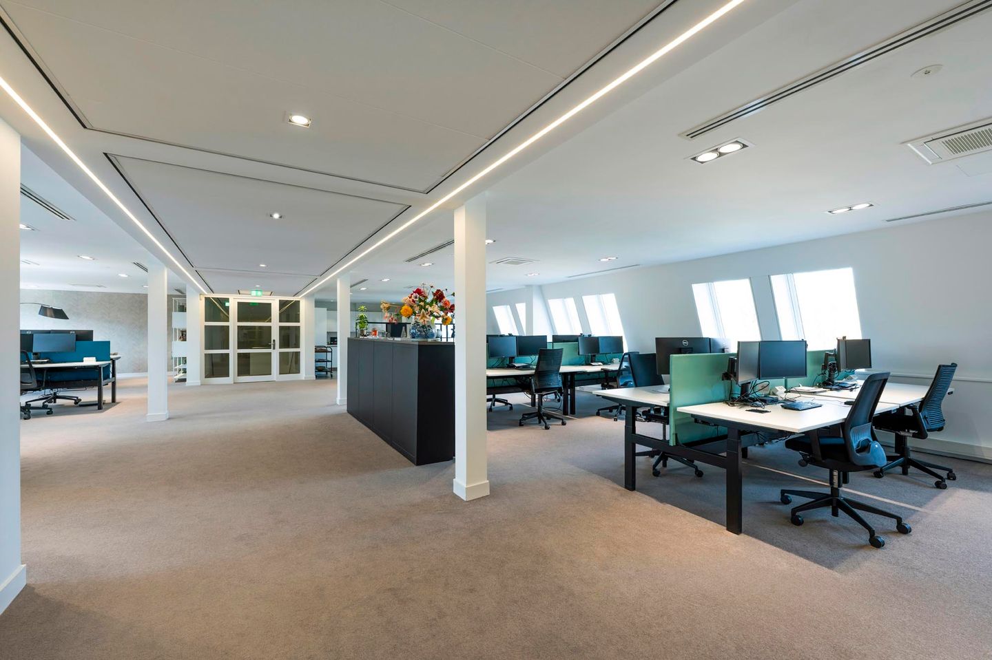 Bekijk foto 3 van De Lairessestraat 137-139