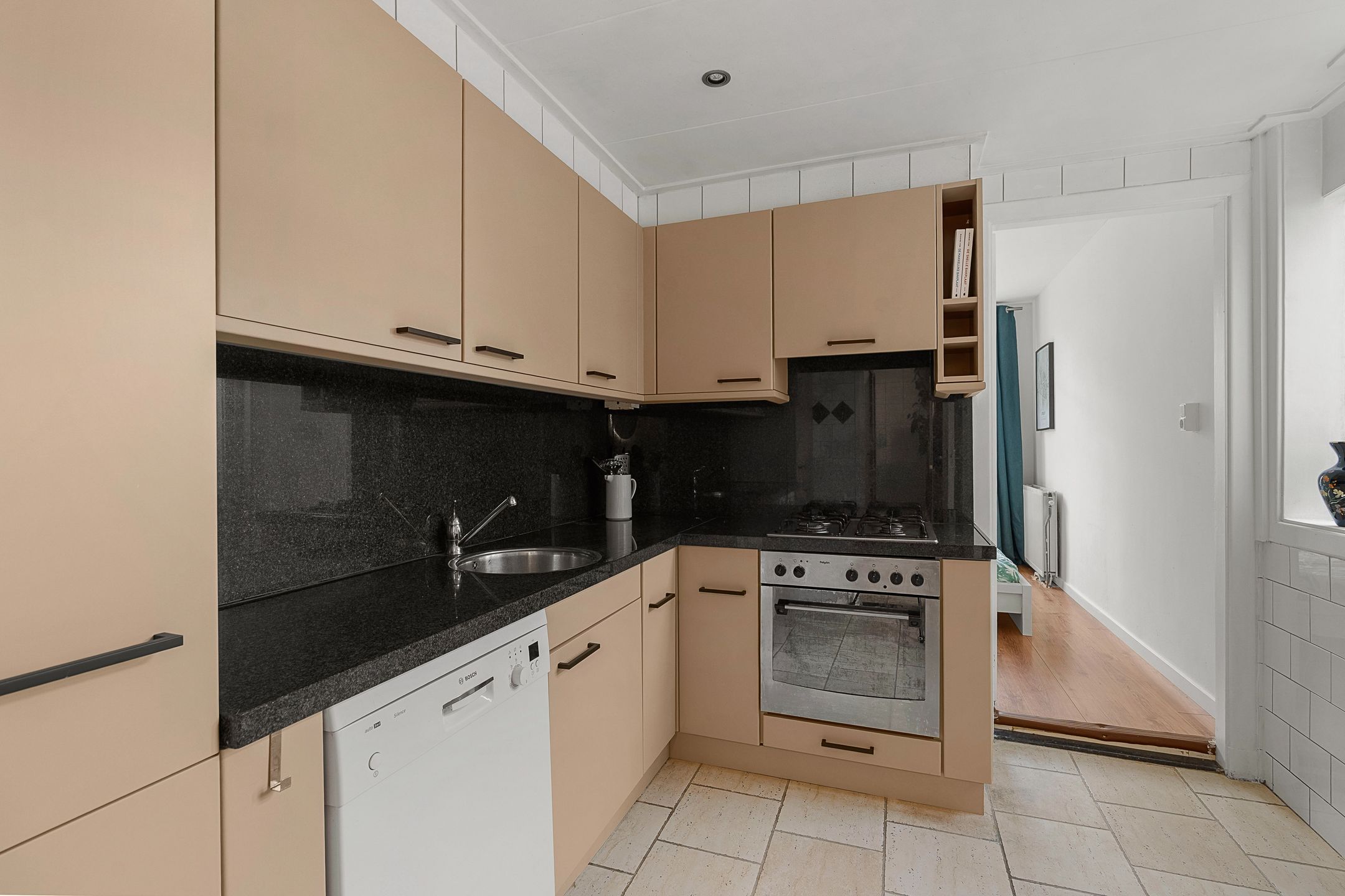 Energy-efficient ground floor apartment with front and back garden in Utrecht Zuilen — 18
