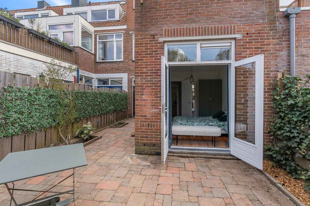 Energy-efficient ground floor apartment with front and back garden in Utrecht Zuilen — 23