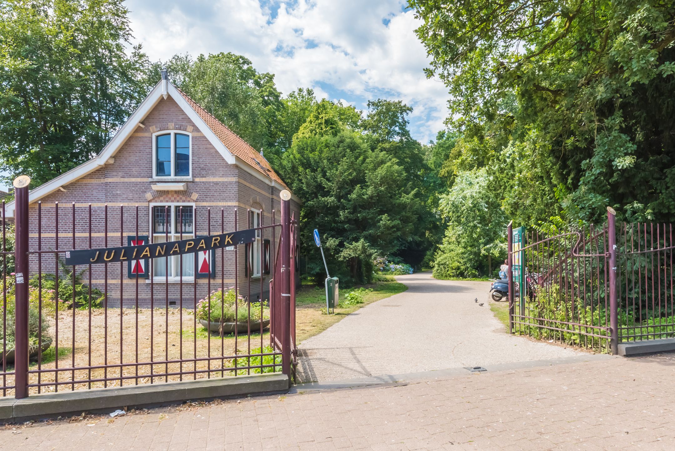 Energy-efficient ground floor apartment with front and back garden in Utrecht Zuilen — 27