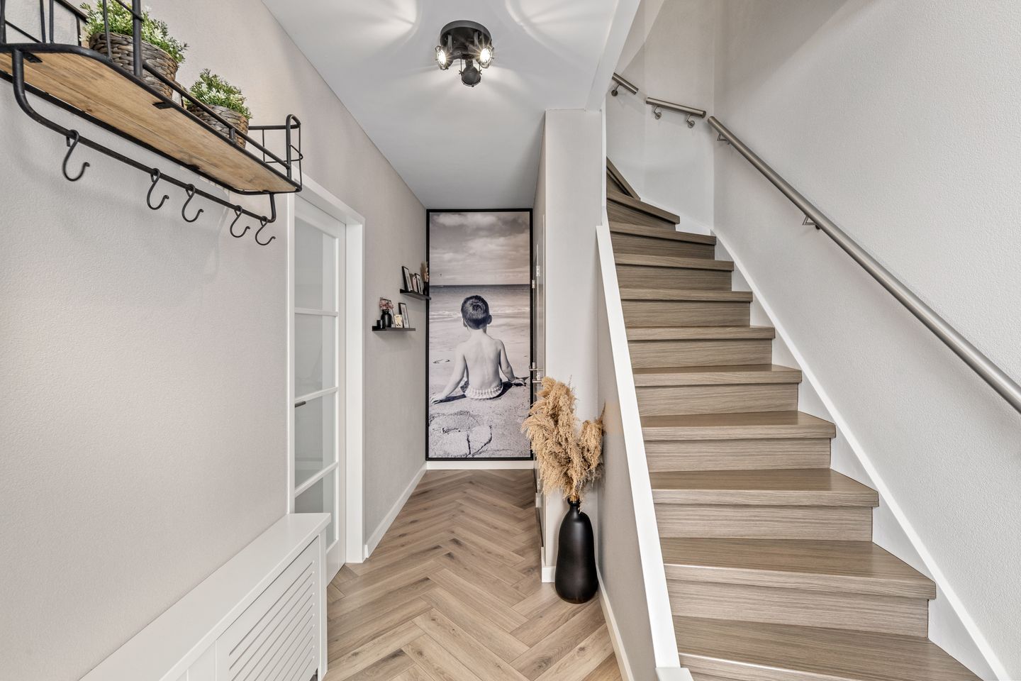 Luxury Fully Renovated Terraced Home with Sunny Garden and Canopy — 19