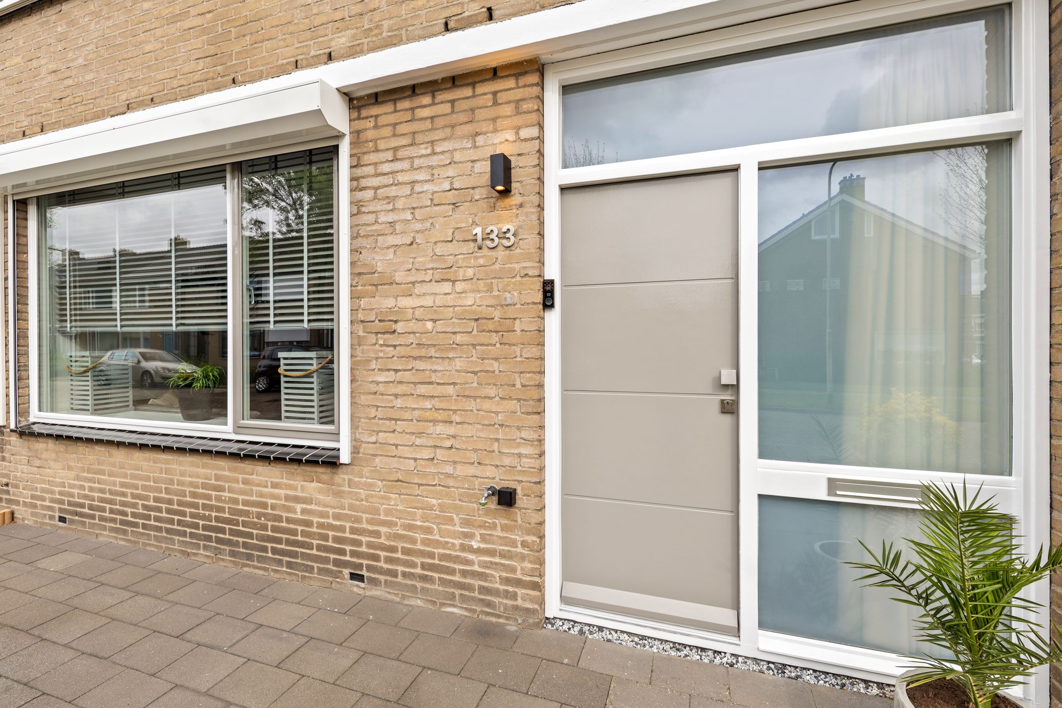 Luxury Fully Renovated Terraced Home with Sunny Garden and Canopy — 45