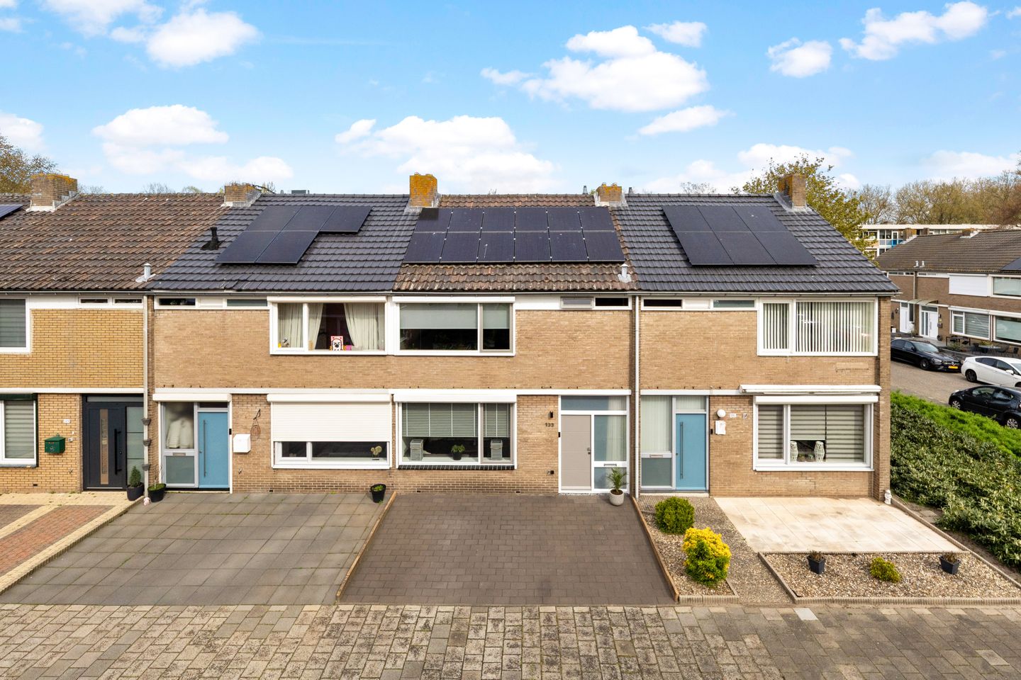 Luxury Fully Renovated Terraced Home with Sunny Garden and Canopy — 49