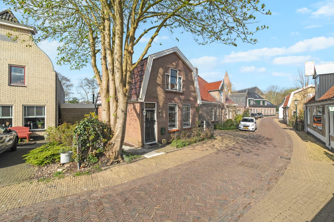 Photo 2 of Elftstraat 6