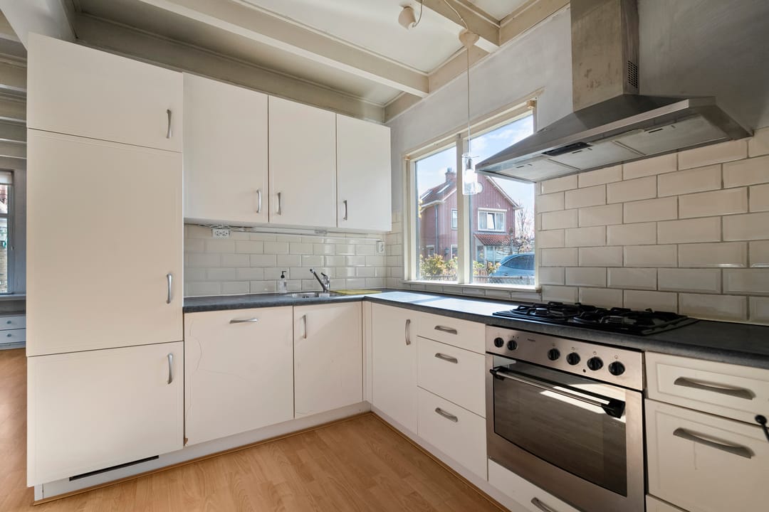 Photo 13 of Elftstraat 6