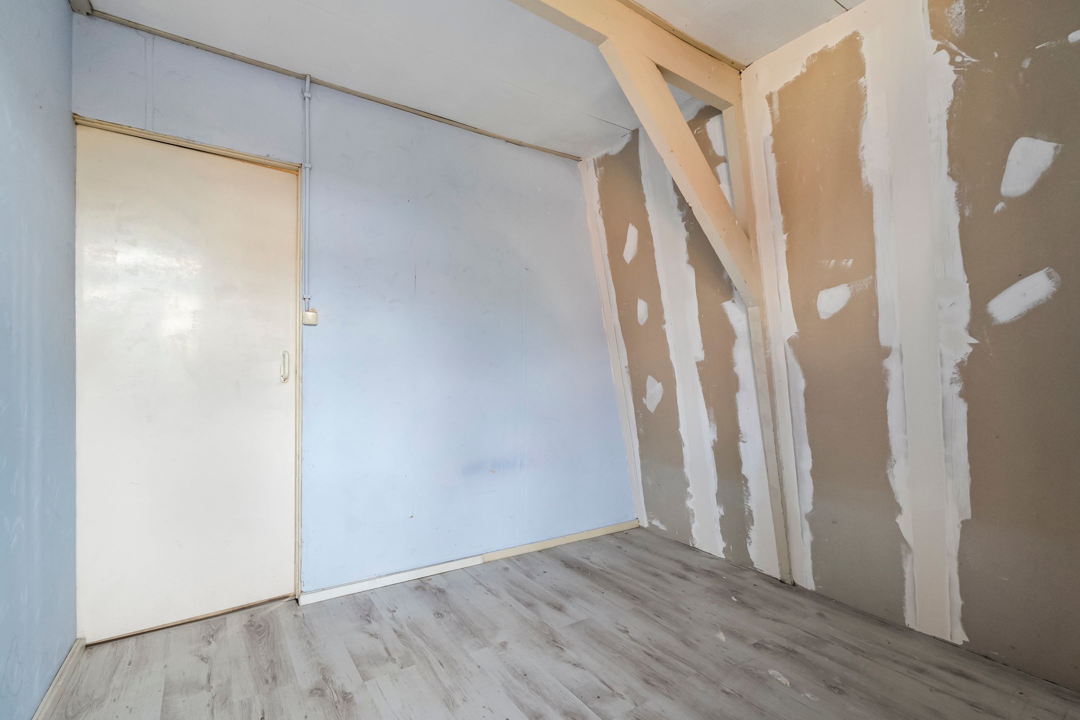 Photo 21 of Elftstraat 6