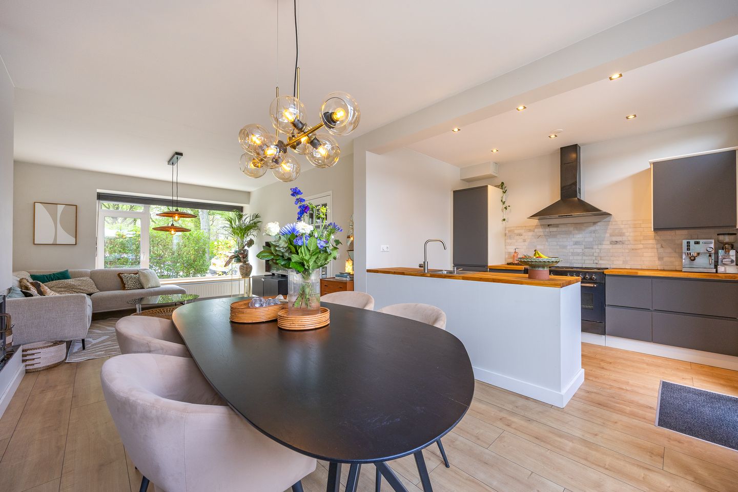 Foto 10 van Mgr P.J. Willekenslaan 15-A