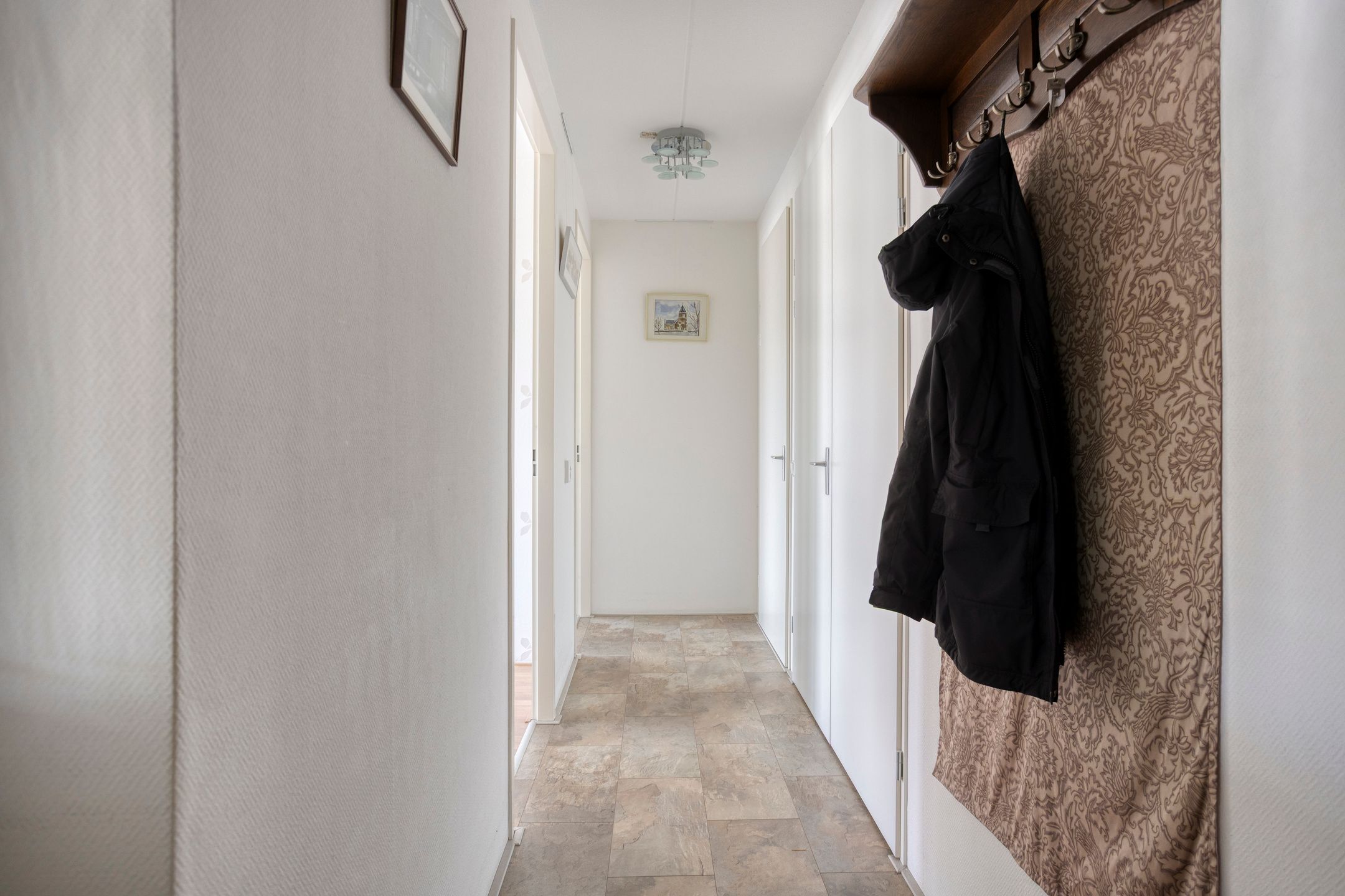 Spacious corner apartment with west-facing balcony and private parking in Hoogwerf-Zuid — 13