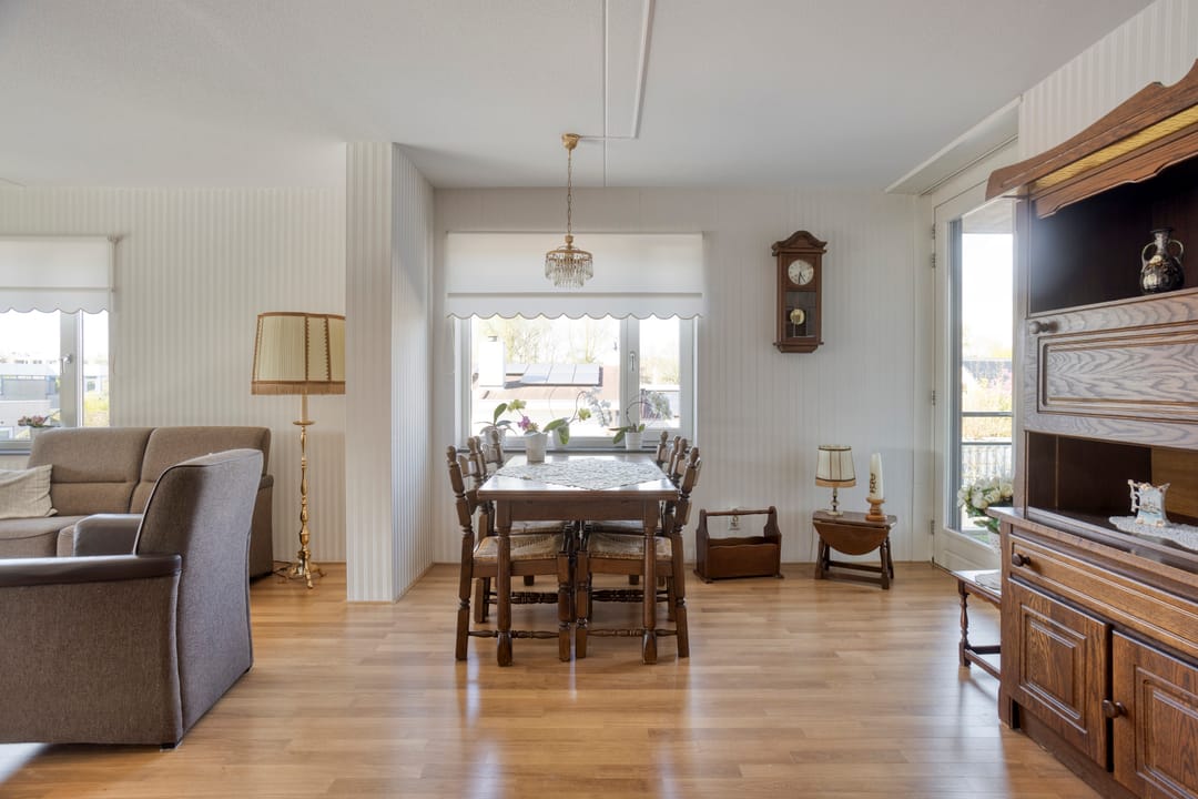 Spacious corner apartment with west-facing balcony and private parking in Hoogwerf-Zuid — 17