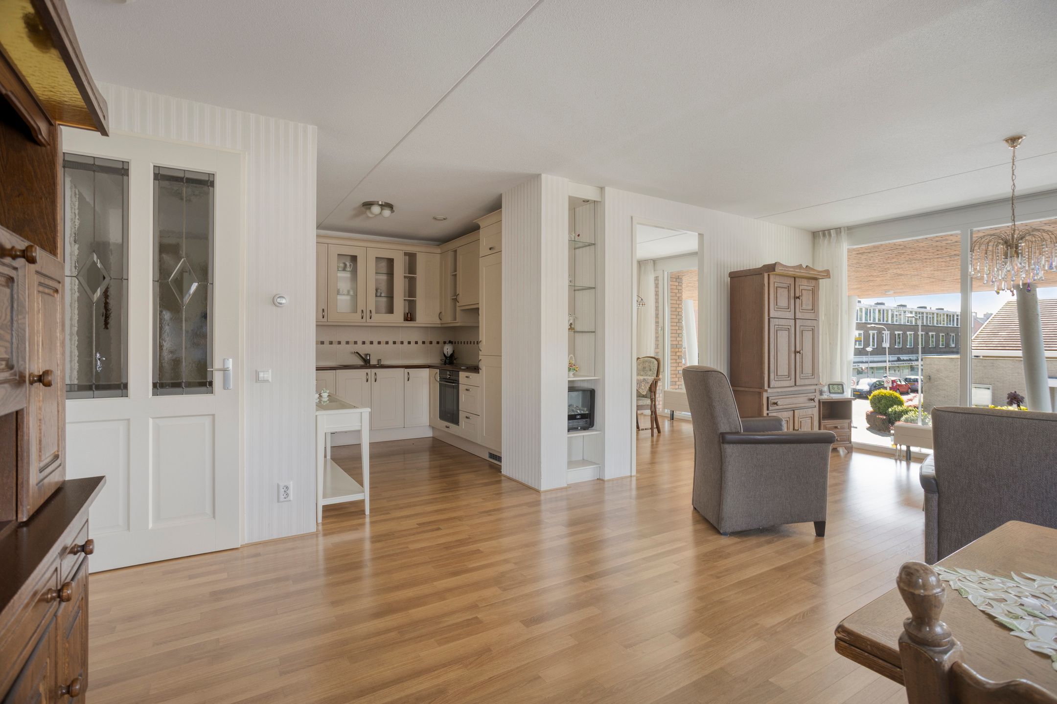 Spacious corner apartment with west-facing balcony and private parking in Hoogwerf-Zuid — 22