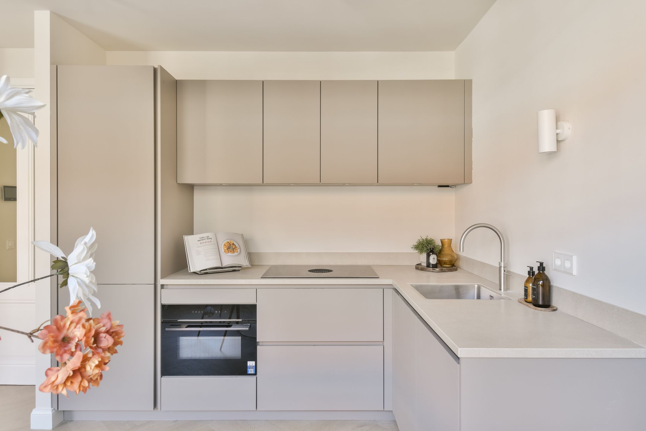 Foto 9 van Pieter van der Doesstraat 54-2