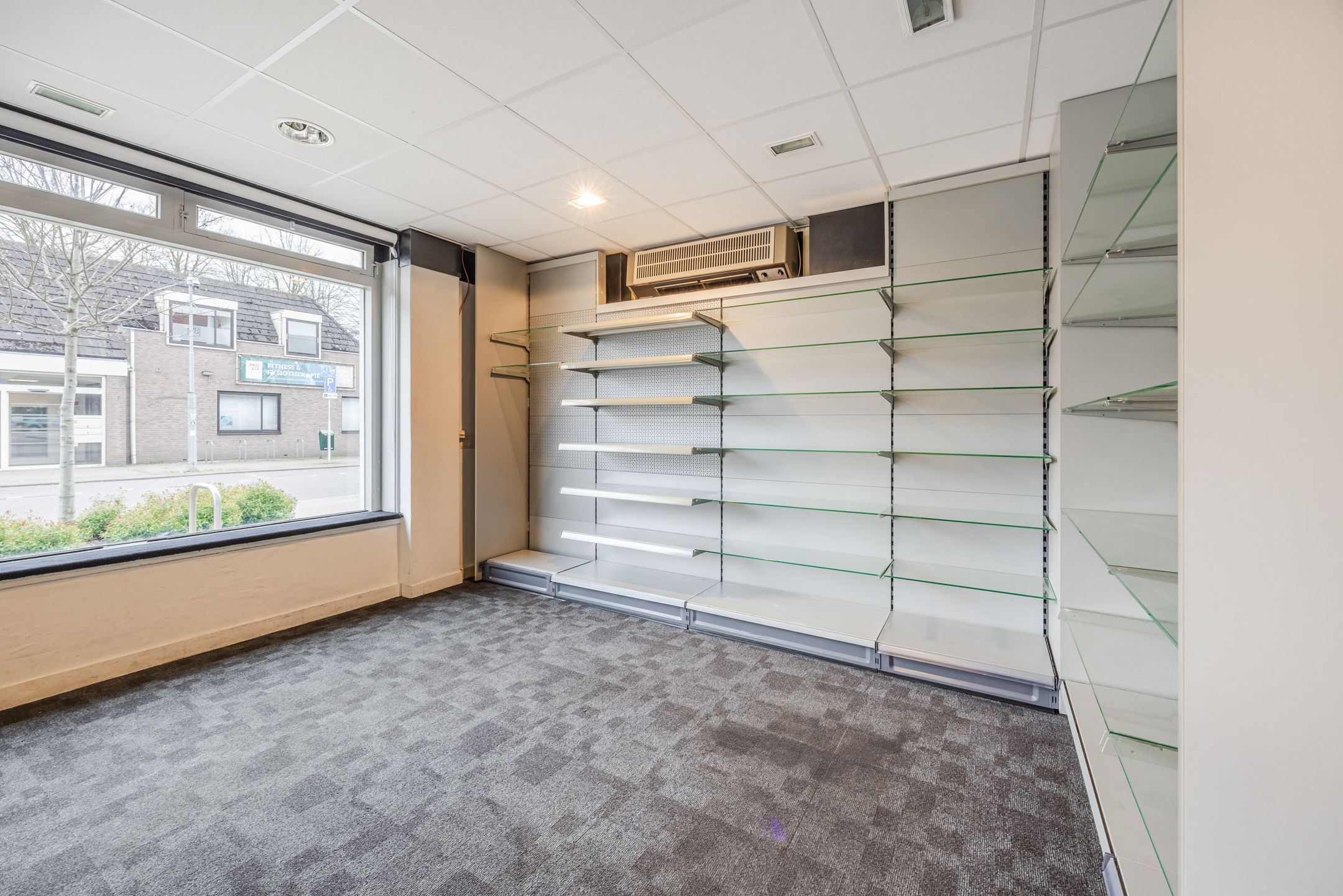 Foto 6 van Pater van den Elsenplein 2