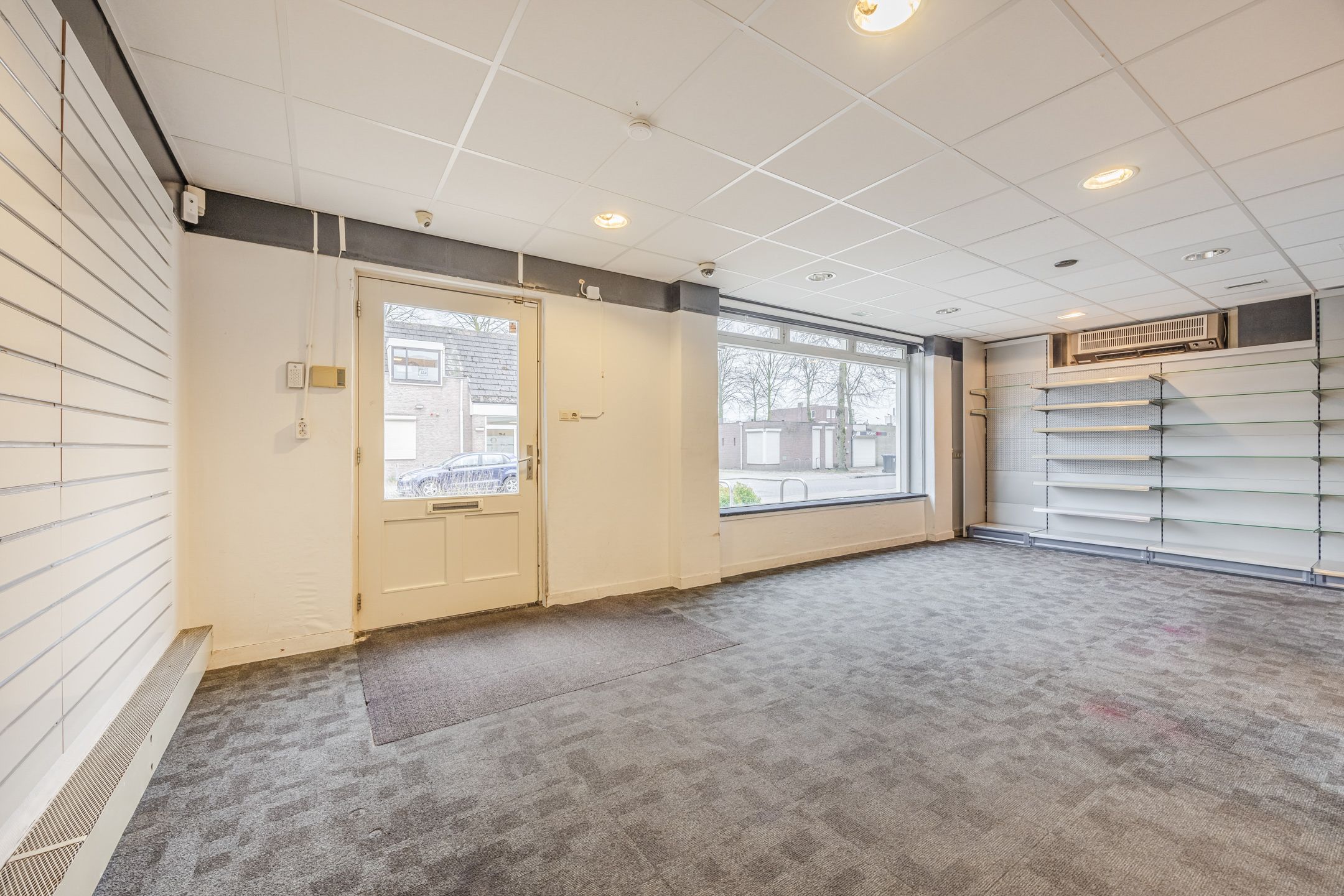 Foto 9 van Pater van den Elsenplein 2