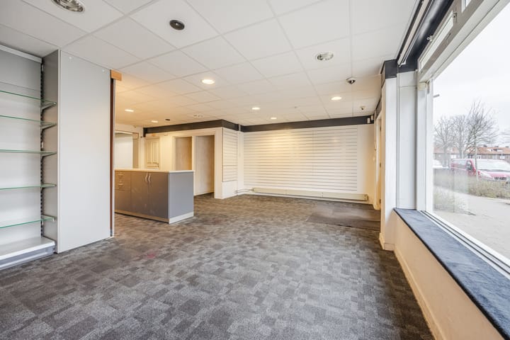 Foto 4 van Pater van den Elsenplein 2