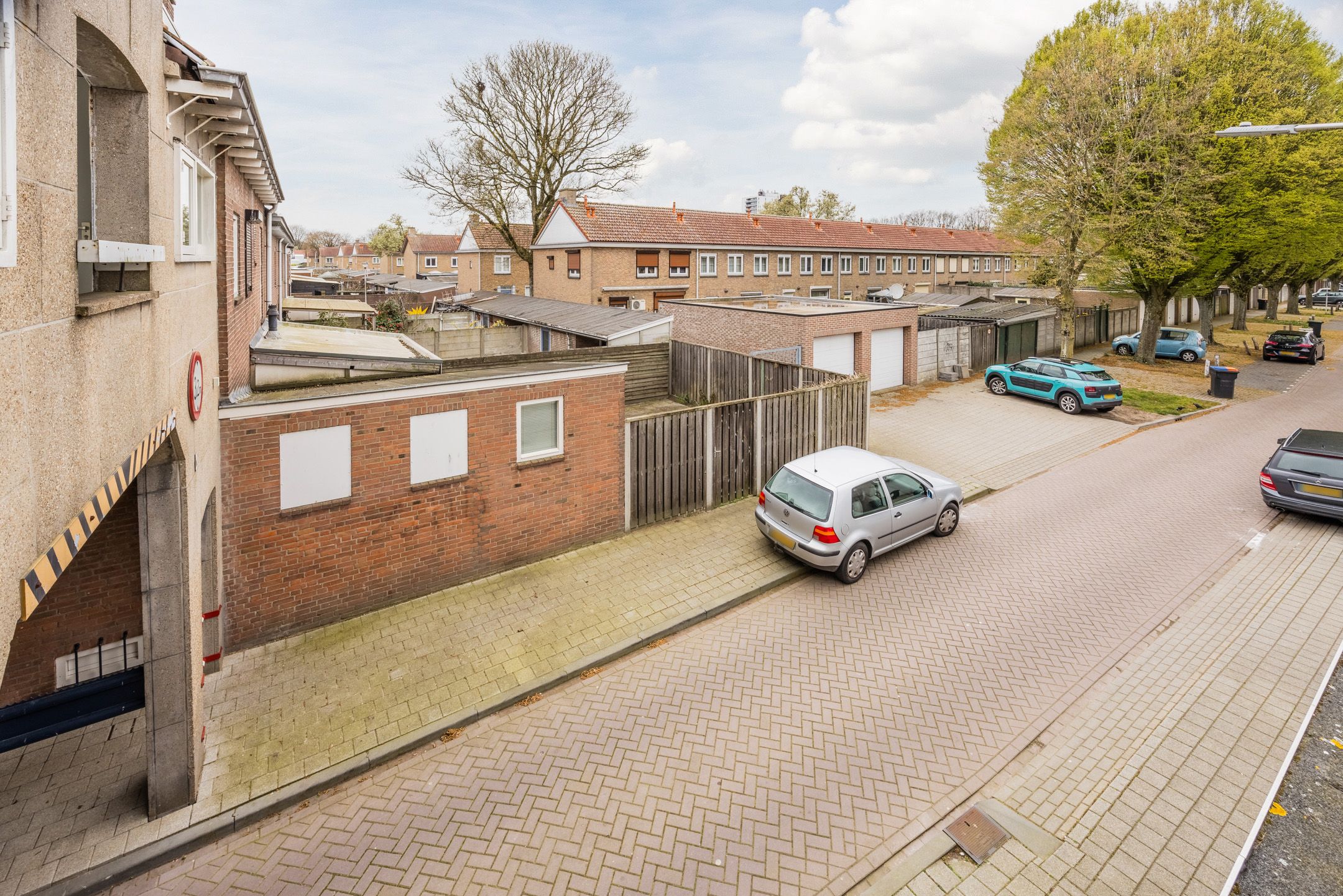 Foto 57 van Pater van den Elsenplein 2