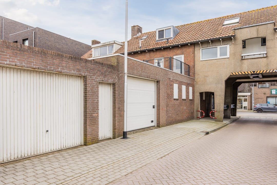 Foto 61 van Pater van den Elsenplein 2