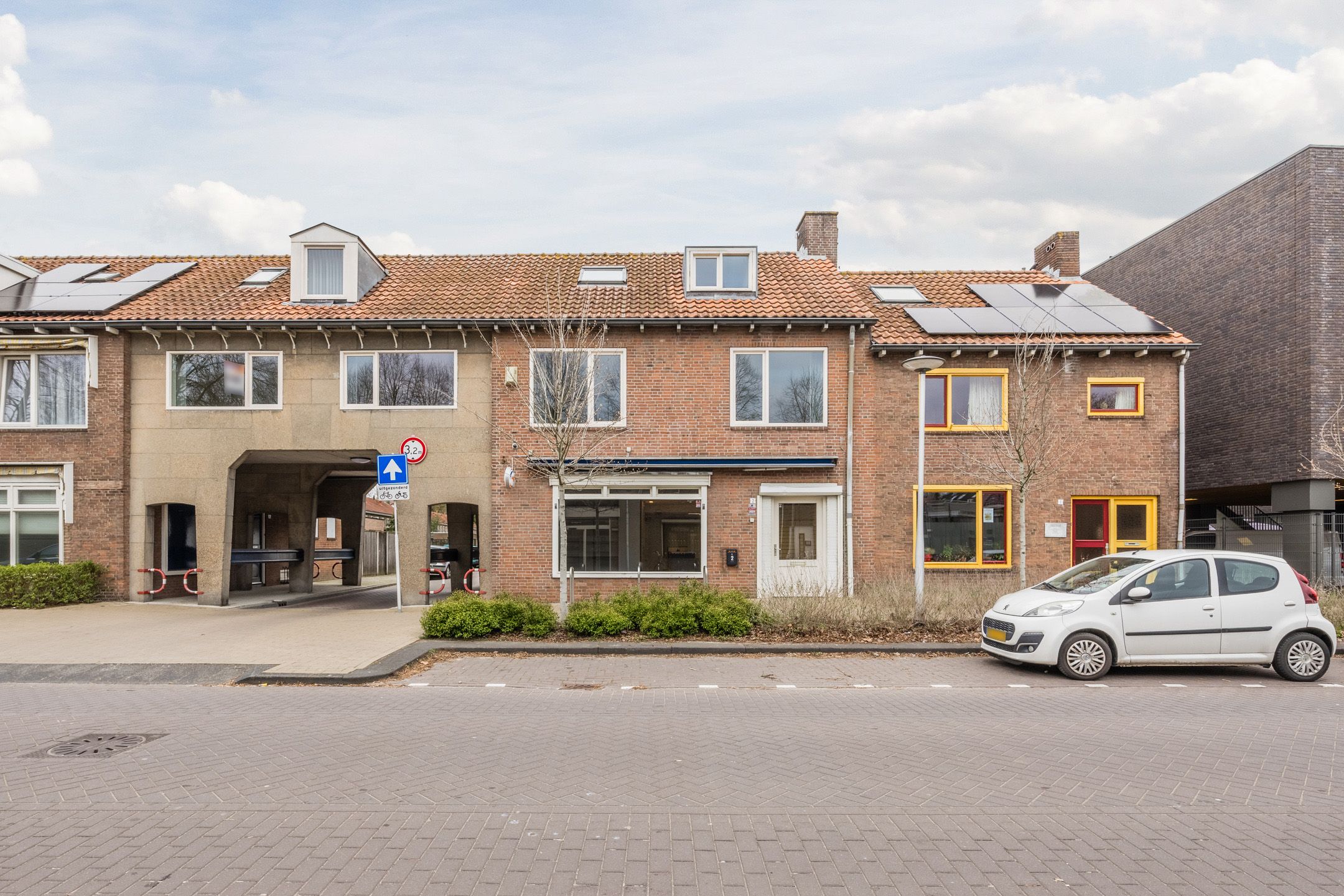 Foto 63 van Pater van den Elsenplein 2