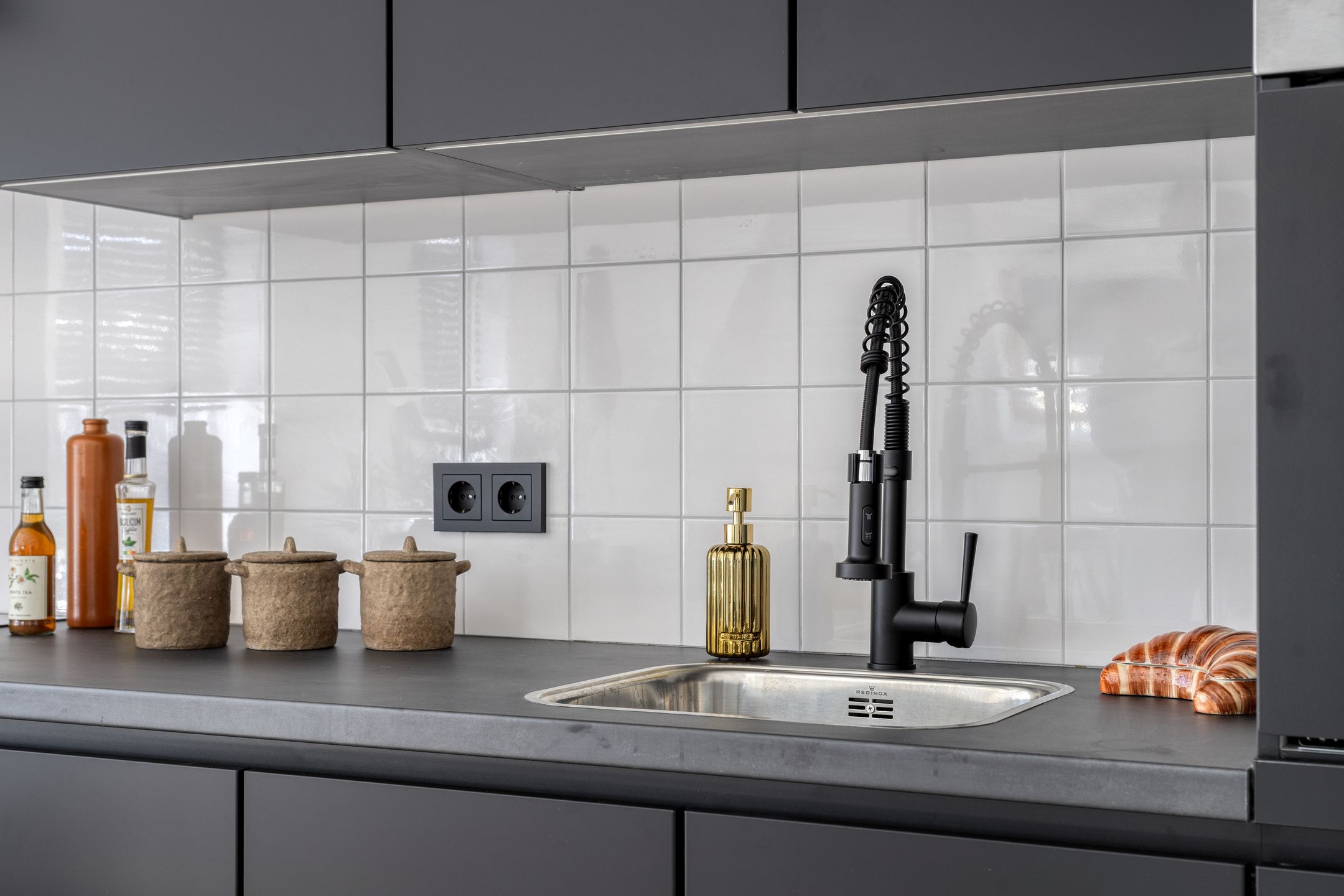 Photo 9 of Javastraat 48-A