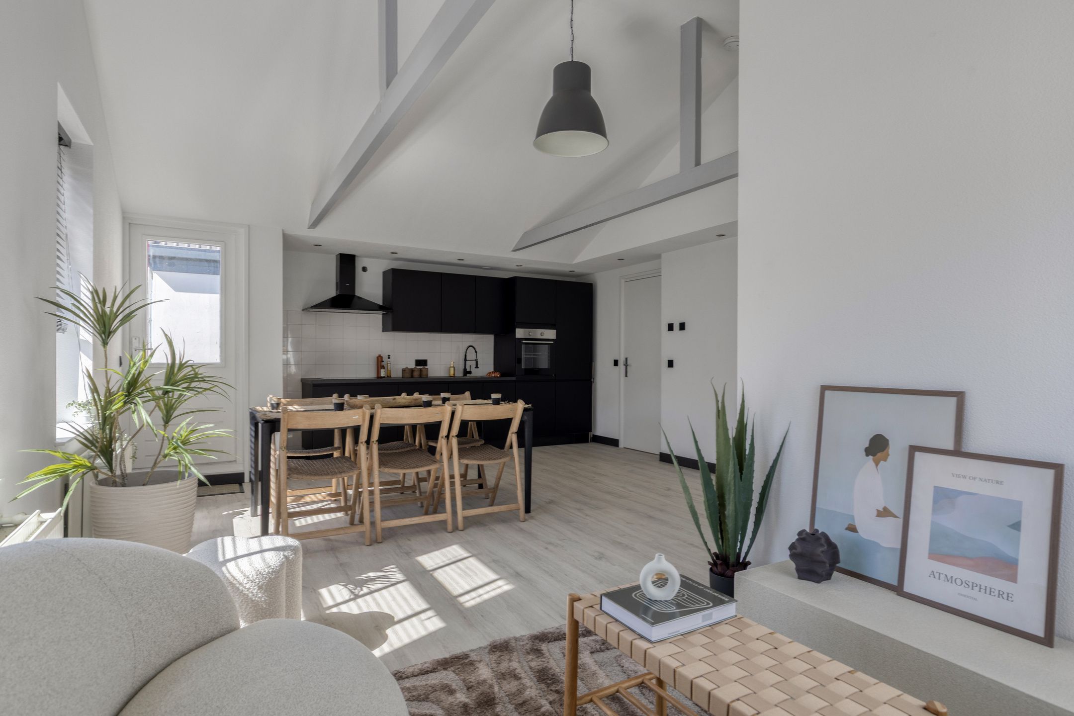 Photo 3 of Javastraat 48-A