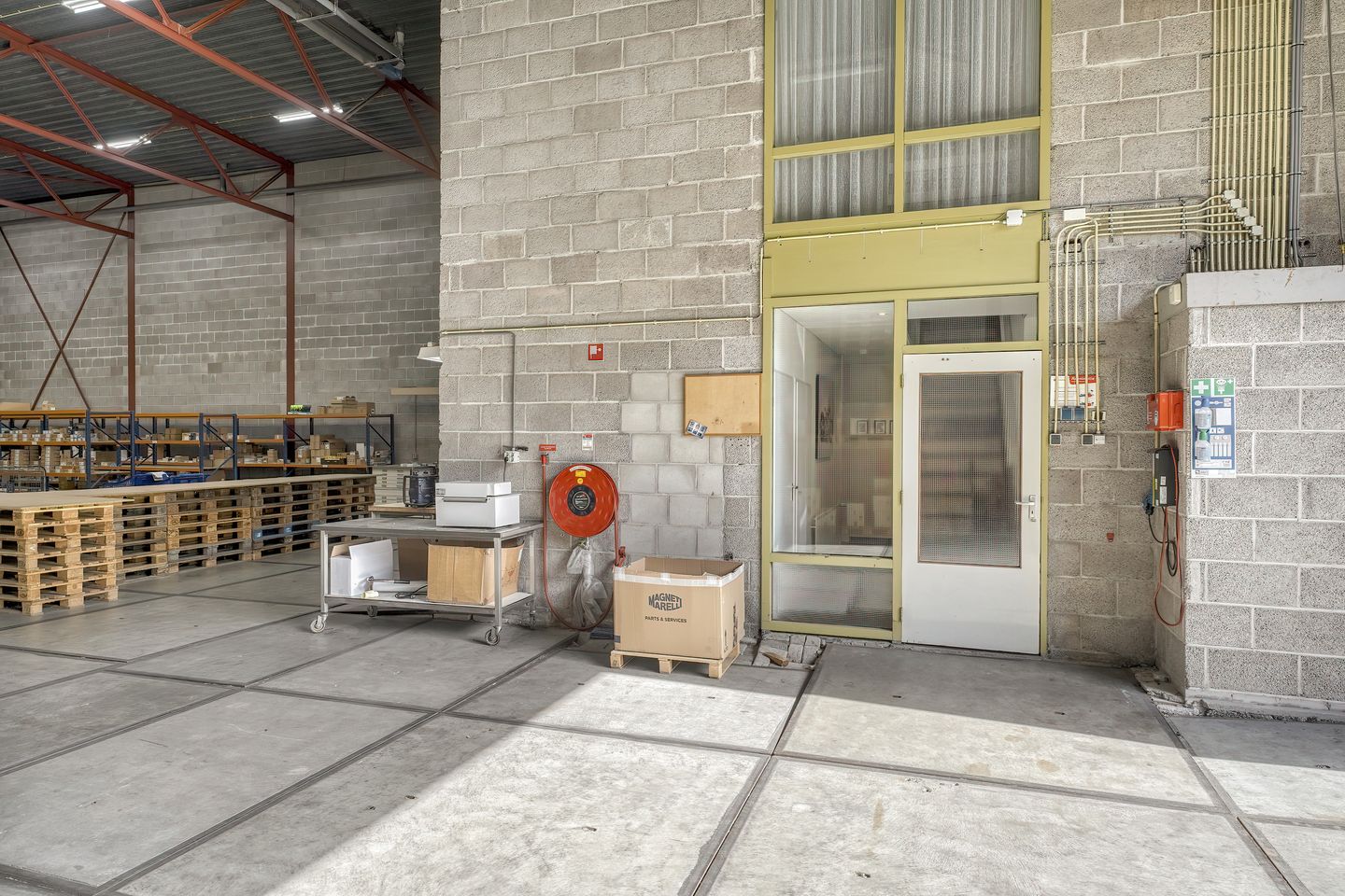 Bekijk foto 4 van Industrieweg 30-A