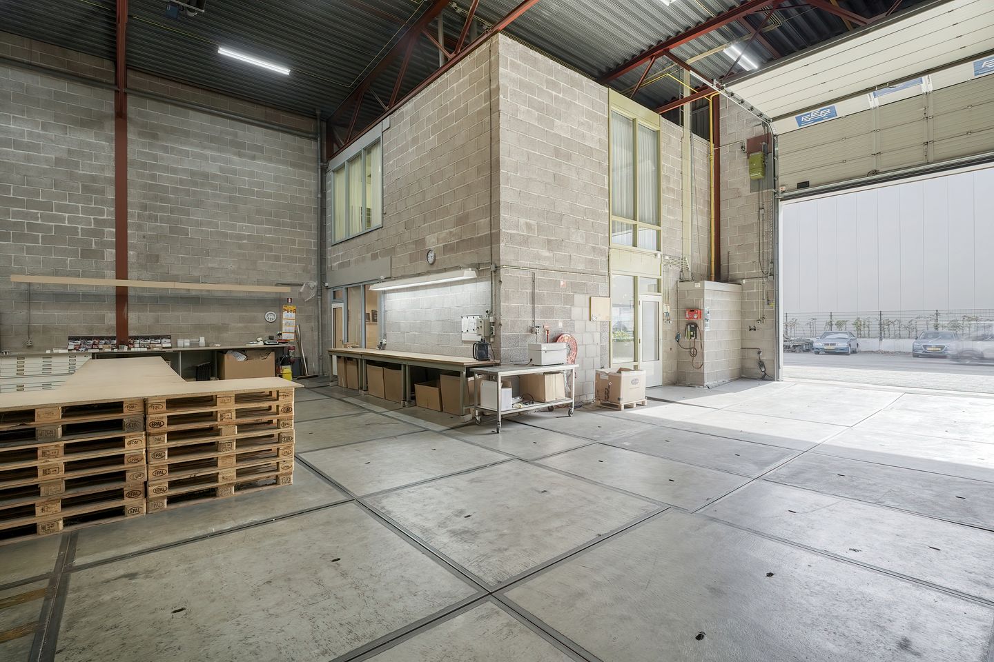 Bekijk foto 3 van Industrieweg 30-A