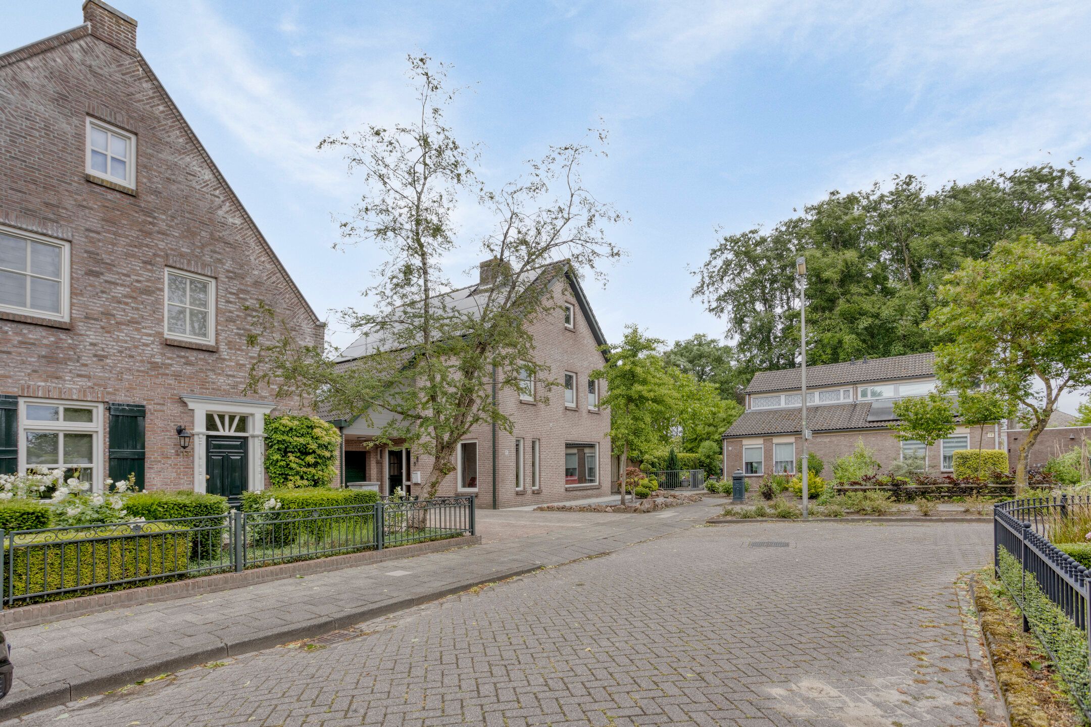 Photo 9 of H. Roland Holstlaan 15